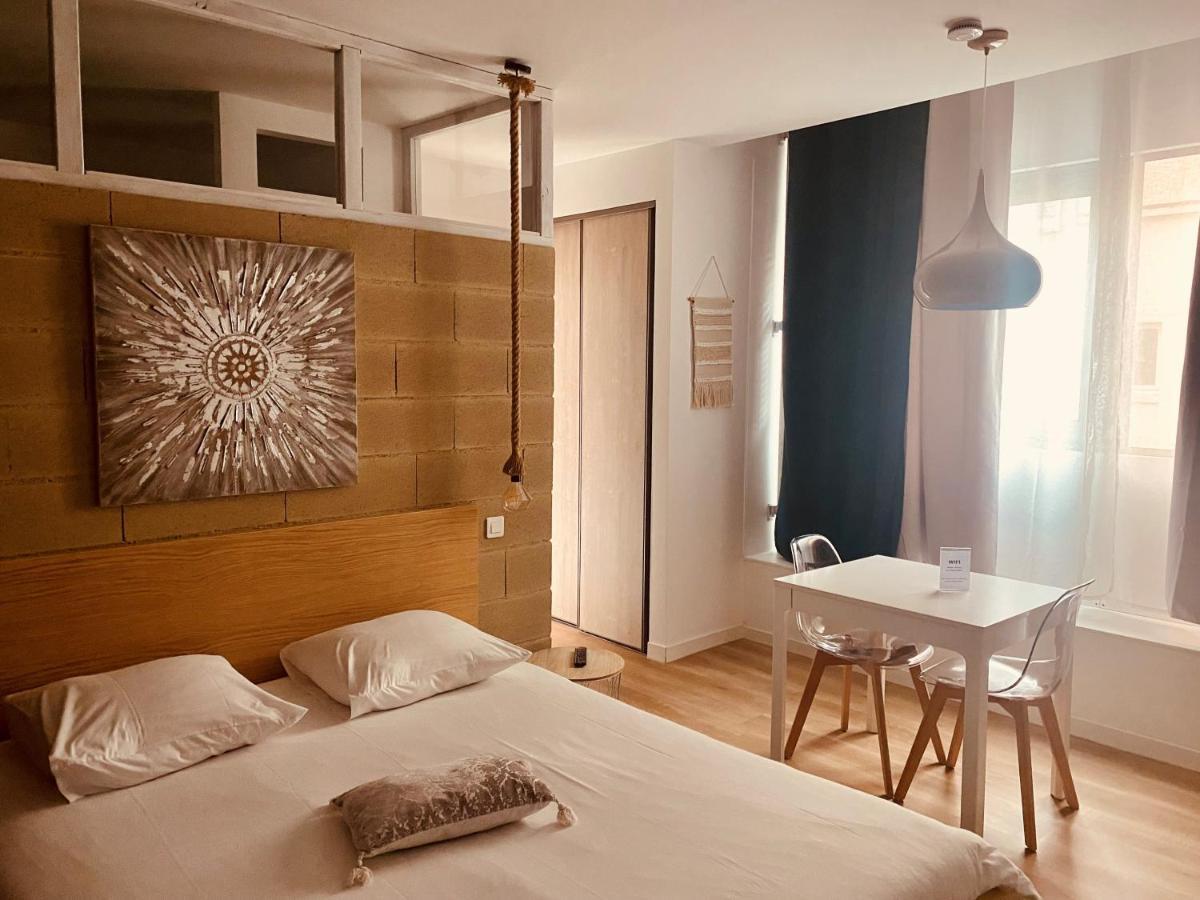 Suite 24 Appart'Hotel-3 Etoiles Le Creusot Eksteriør bilde