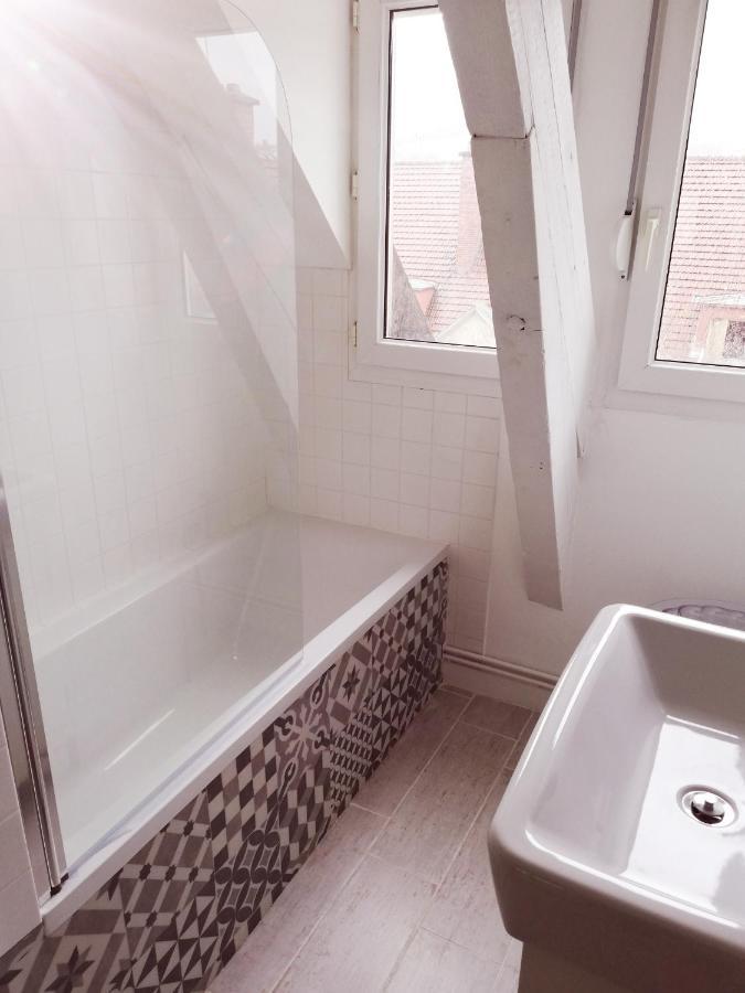 Suite 24 Appart'Hotel-3 Etoiles Le Creusot Eksteriør bilde